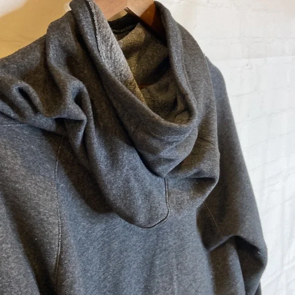 Space Needle Gray Pullover Hoodie - Picture 8 of 9